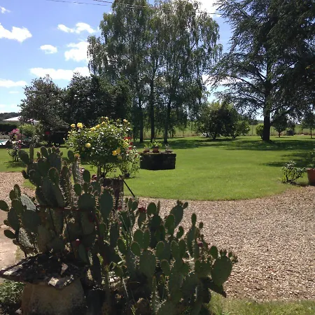 Et Table D'hotes Le Cedre Aveyron Gasthof