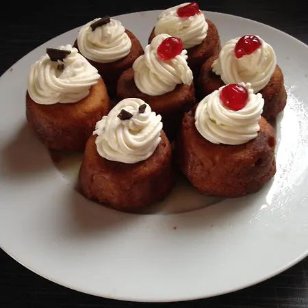 Et Table D'hotes Le Cedre Aveyron Pensión