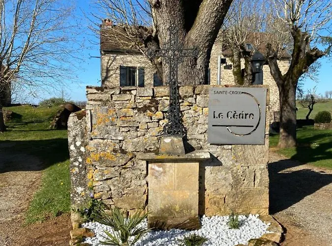 Pensión Et Table D'hotes Le Cedre Aveyron 3*