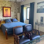 Et Table D'hotes Le Cedre Aveyron Gæstehus
