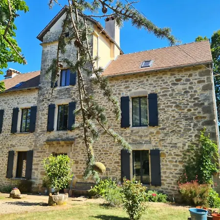 Et Table D'hotes Le Cedre Aveyron Guest house Sainte-Croix (Aveyron)