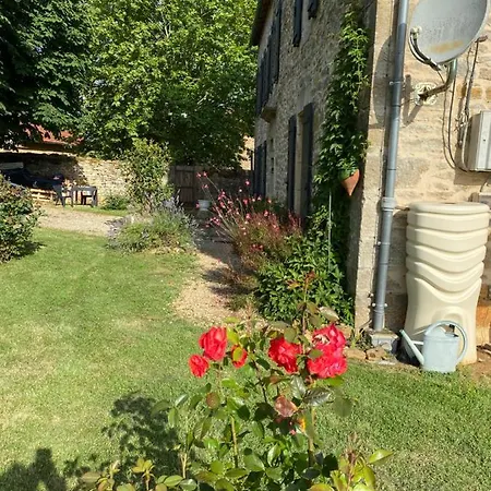 Et Table D'hotes Le Cedre Aveyron Pensjonat Sainte-Croix (Aveyron)